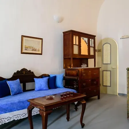 Casa Delle Botti Cave House Santorini Oia Holiday home Foinikia (Santorini)