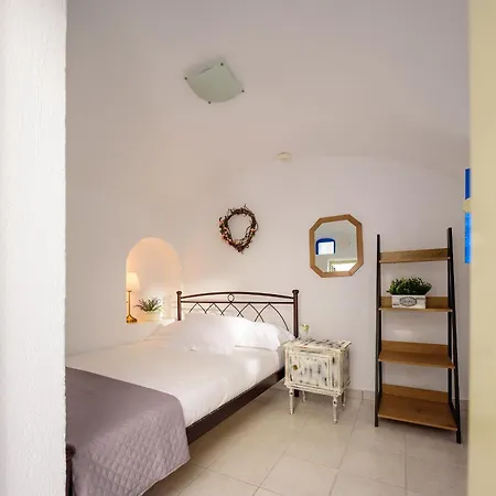 Casa Delle Botti Cave House Santorini Oia Foinikia (Santorini)