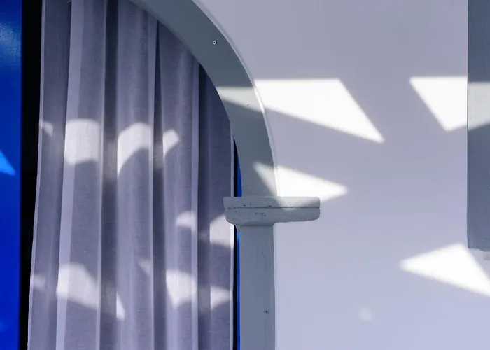 Casa Delle Botti Cave House Santorini Oia