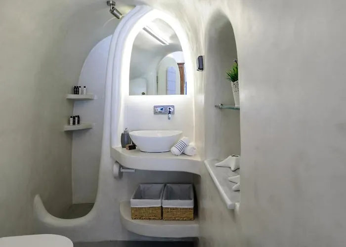 Casa Delle Botti Cave House Santorini Oia Foinikiá