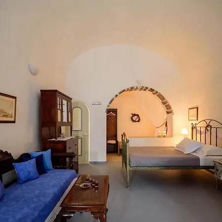 Casa vacanze Casa Delle Botti Cave House Santorini Oia Foinikiá