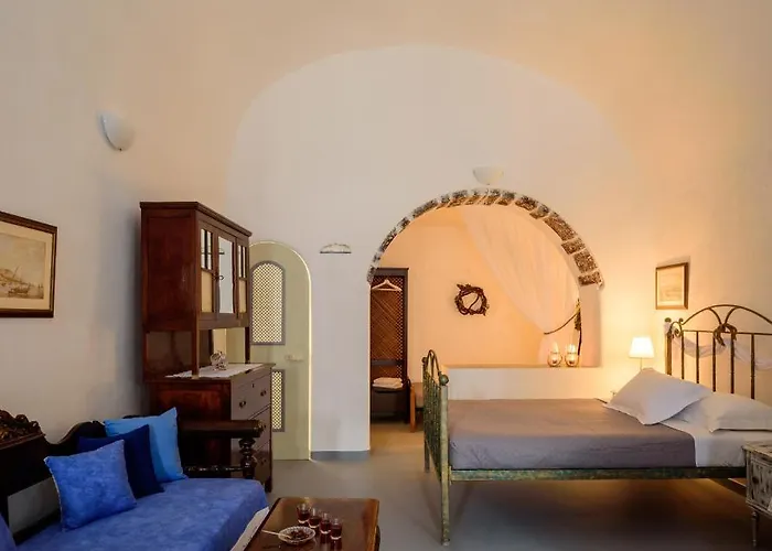 펜션 Casa Delle Botti Cave House Santorini Oia Foinikiá